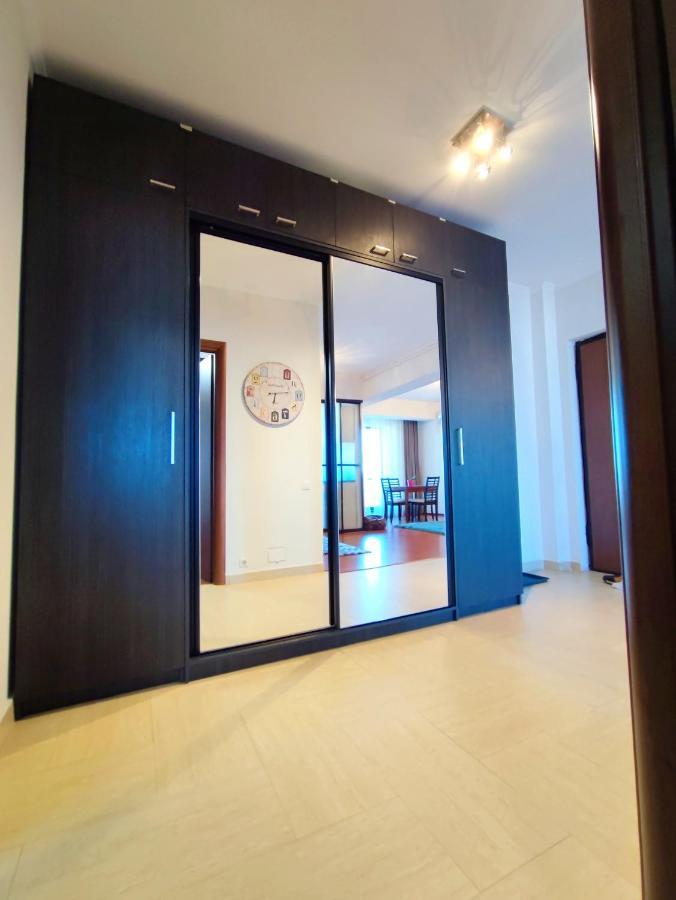Aria Premium Apartment Bucarest Extérieur photo